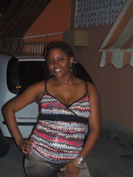 yèp !! à l'annif 2 mon frang1..(ché tata Bertha)...kikine tmtc!!