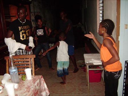 mixage de 4 fone à la f3 !!...ki danse k3 ??